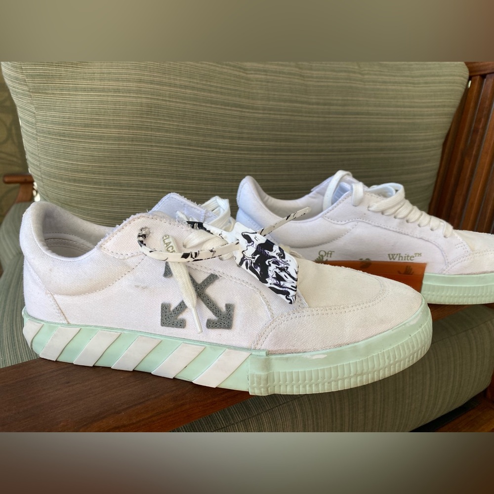 OFF-WHITE Vulc Low Eco Canvas
White Mint Green